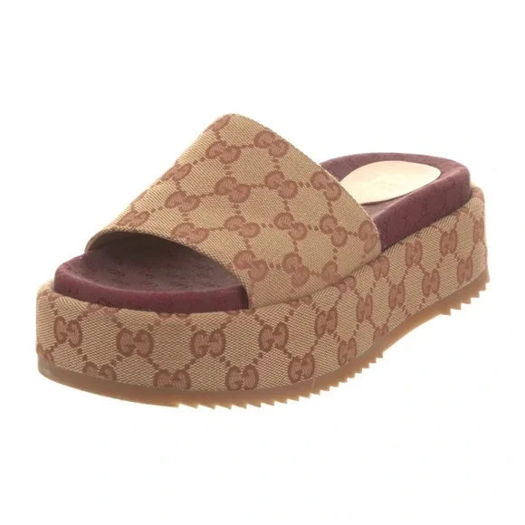 GG logo Canvas platform slides